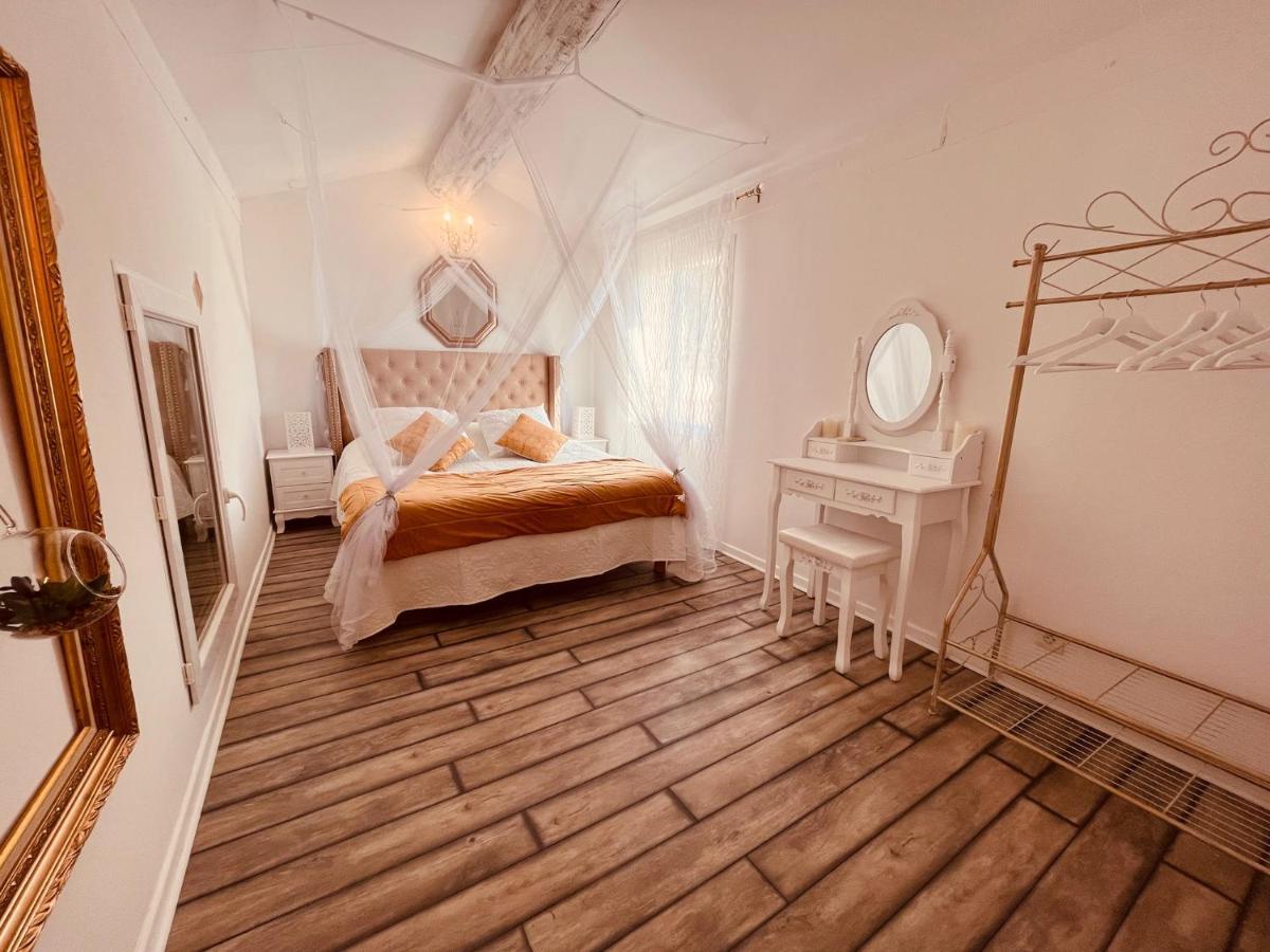 Domaine Amourella Aparthotel Lambesc Phòng bức ảnh